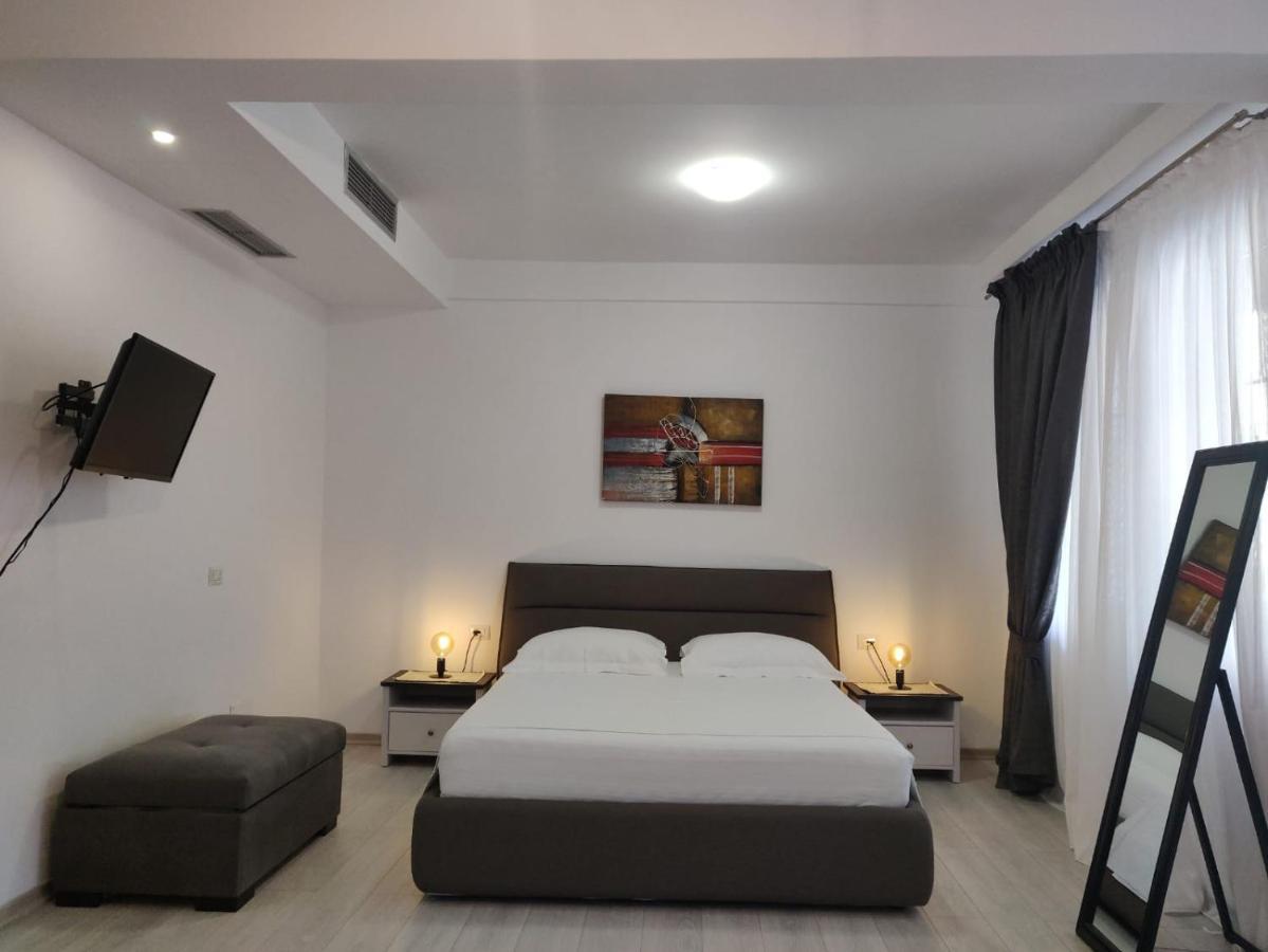 E&A Apartments Guesthouse Дуррес Екстер'єр фото