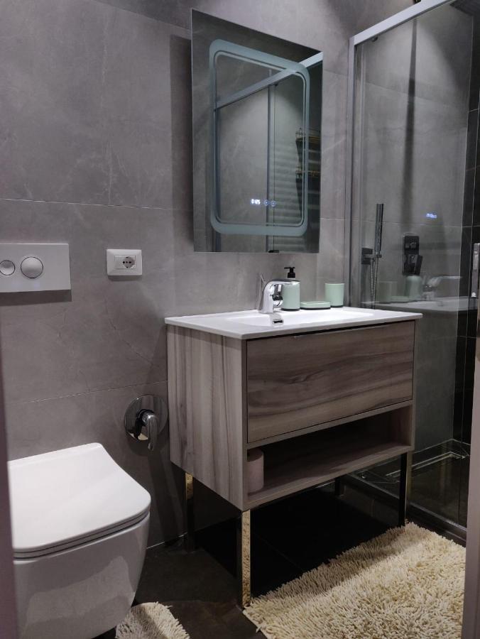 E&A Apartments Guesthouse Дуррес Екстер'єр фото