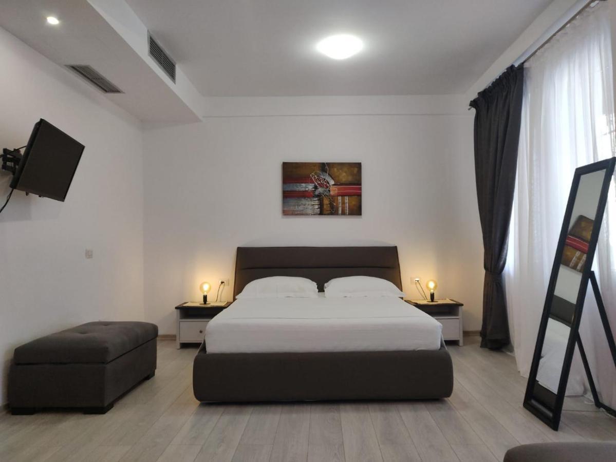 E&A Apartments Guesthouse Дуррес Екстер'єр фото